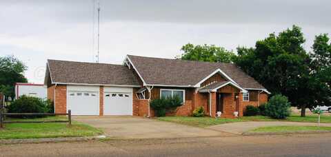1702 NW Ave I, Childress, TX 79201