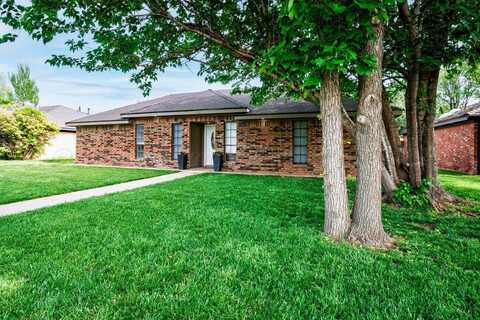 7237 BAYSWATER Road, Amarillo, TX 79109