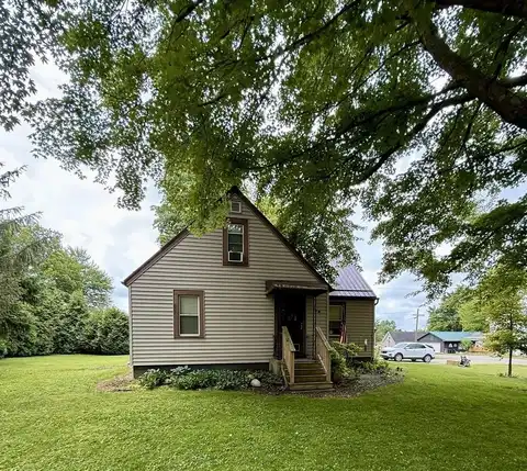 7 West Main Street, Savannah, OH 44874