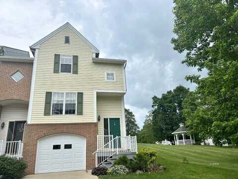 24 Westfield Place, Athens, OH 45701