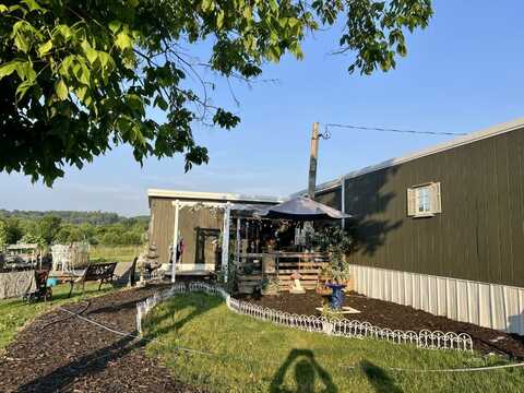 37655 Leading Creek Rd, Middleport, OH 45760