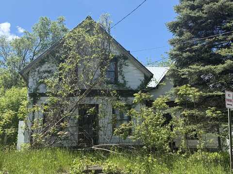33 S Pearl Street, Malone, NY 12953