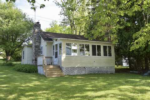 357 Farrell Road, Willsboro, NY 12996