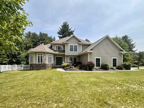 28 Twin Creek Drive, Peru, NY 12972