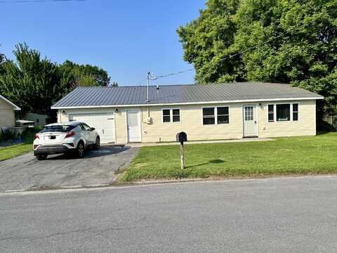5 Oswego Lane, Plattsburgh, NY 12901