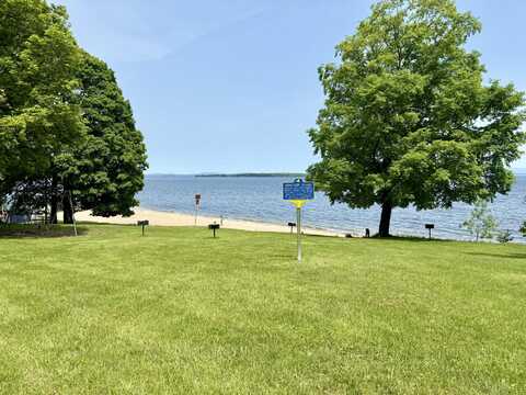 5 Schuyler Road, Keeseville, NY 12944