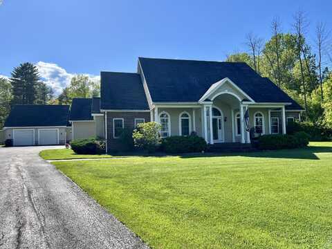 4009 US-9, Peru, NY 12972