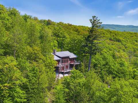 11 Rugged Ridge Way, Keene Valley, NY 12943