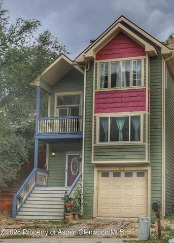 572 E Main Street, New Castle, CO 81647