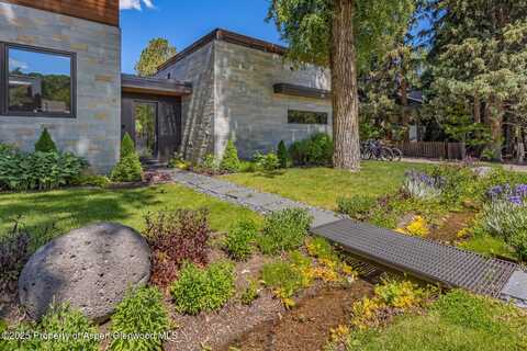 700 W Smuggler Street, Aspen, CO 81611