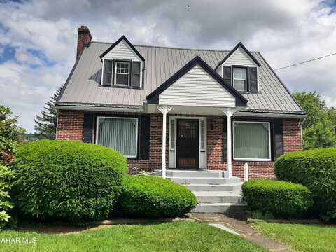 213 Milton Avenue, Altoona, PA 16602