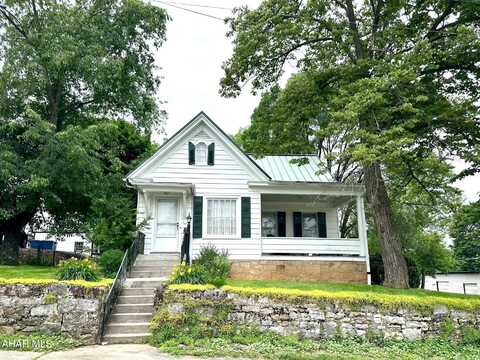 132 S Thomas Street, Bedford, PA 15522
