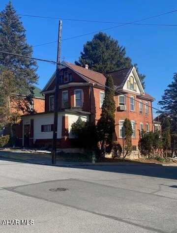 600 N 6th Avenue, Altoona, PA 16601