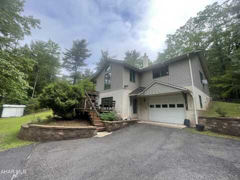 849-853 Fairview Road, Howard, PA 16841