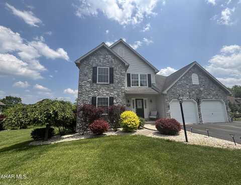 215 Red Fox Drive, Duncansville, PA 16635