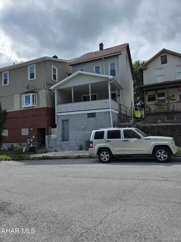 2120 12th Avenue, Altoona, PA 16601
