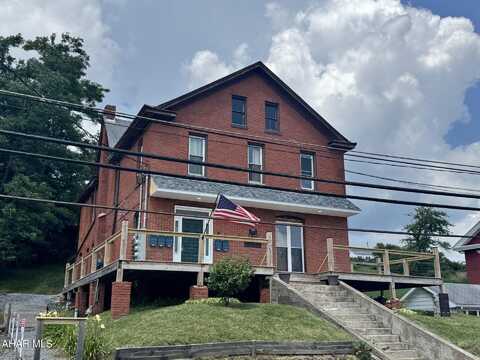 321 Main Street, Gallitzin, PA 16641