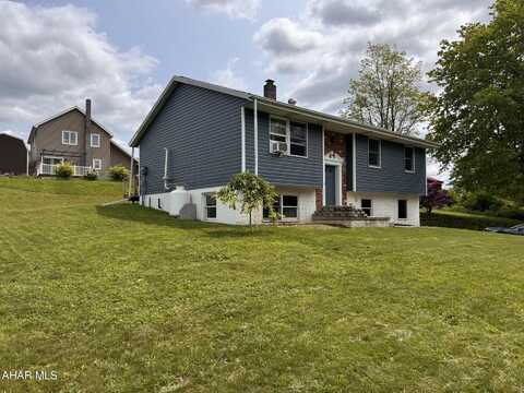 132 Laurel Drive, Gallitzin, PA 16641
