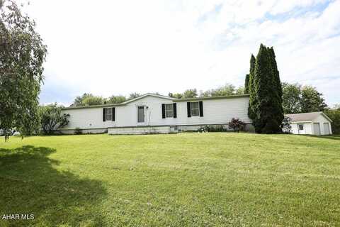 4062 Deerfield Circle, Tyrone, PA 16686