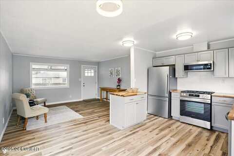 3624 E 16th Avenue, Anchorage, AK 99508