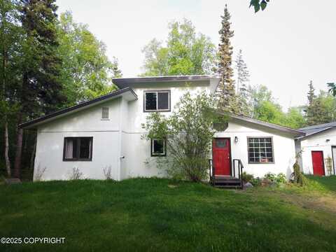 935 N Leatherleaf Loop, Wasilla, AK 99654