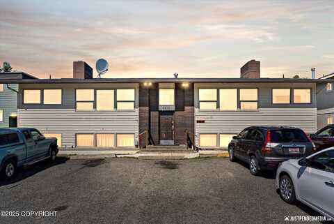 4417 San Roberto Avenue, Anchorage, AK 99508