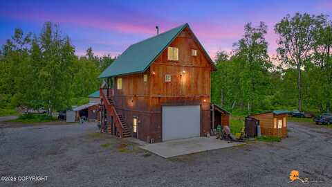 11763 E Susitna River Road, Trapper Creek, AK 99683