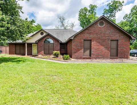 129 Winchester Drive, Leesburg, GA 31763