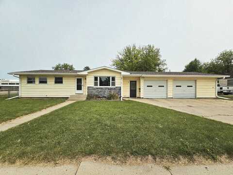 1403 S Lloyd Street, Aberdeen, SD 57401