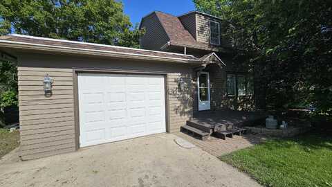 709 N 3rd Street, Groton, SD 57445