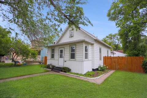 423 S Dakota Street, Aberdeen, SD 57401