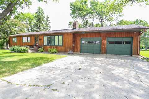 807 N 1st Street, Groton, SD 57445