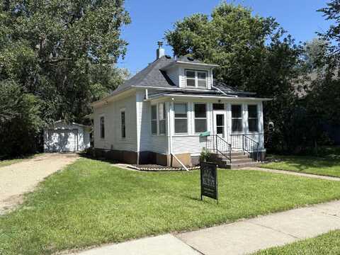 701 SE 9th Avenue, Aberdeen, SD 57401
