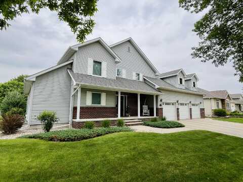 1209 NE 15th Avenue, Aberdeen, SD 57401