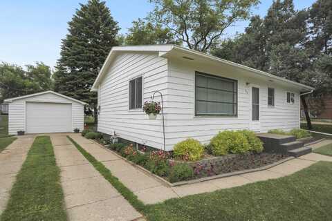 418 S 12th Street, Aberdeen, SD 57401