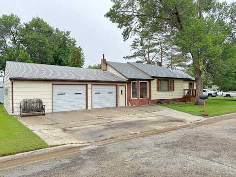 1302 SW 8th Avenue, Aberdeen, SD 57401