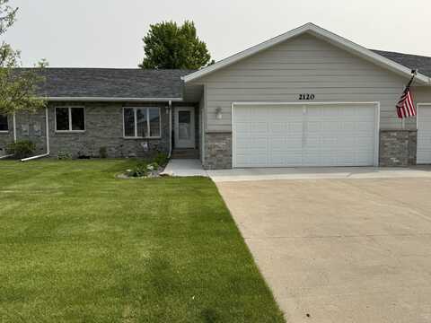 2120 SE Crystal Avenue, Aberdeen, SD 57401