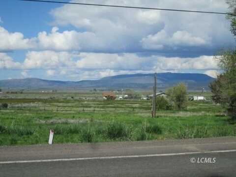 HWY 395, Lakeview, OR 97630