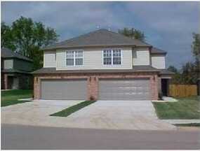 913 Oakwood LN, Centerton, AR 72719
