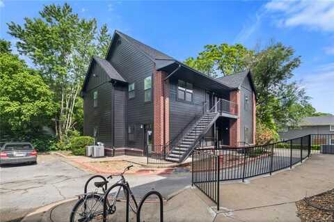 1137 N Leverett AVE, Fayetteville, AR 72703