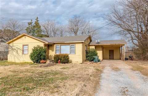1908 Lawson ST, Fayetteville, AR 72703