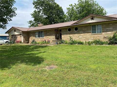 924 West AVE, Lincoln, AR 72744