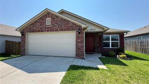 1643 S Towhee LN, Fayetteville, AR 72701