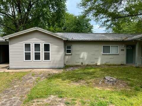 302 W Crawford ST, Gentry, AR 72734