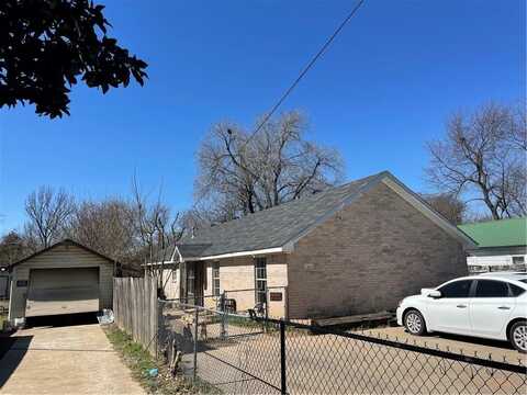 604 Crutcher ST, Springdale, AR 72764