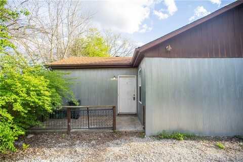 1201 E Huntsville RD Unit #2, Fayetteville, AR 72701