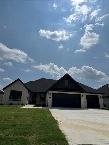 825 Bellagiola, Tontitown, AR 72762
