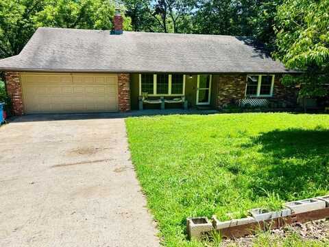 22 Hatcher DR, Bella Vista, AR 72715
