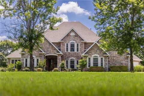 523 Sonoma CIR, Fayetteville, AR 72703