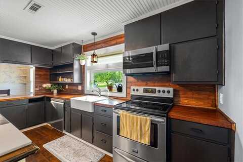 2500 Center ST, Fayetteville, AR 72701